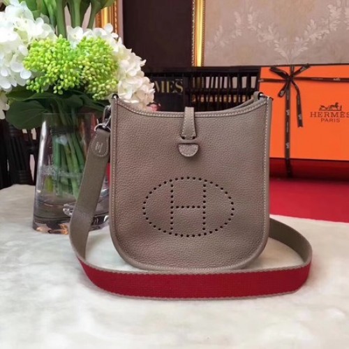 Hermes Evelyne mini 17cm чанта от оригинална телешка кожа H1187 светло сива