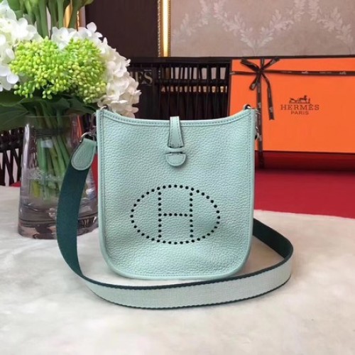 Hermes Evelyne mini 17cm чанта през рамо от оригинална телешка кожа H1187 светло зелено