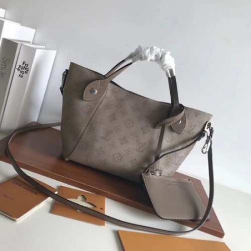 Чанта Louis Vuitton Mahina Leather HINA M54353 сива