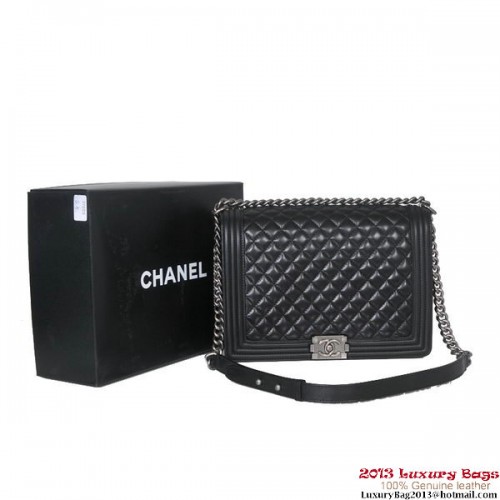 Чанта през рамо Boy Chanel Flap от овча кожа A37005 черна