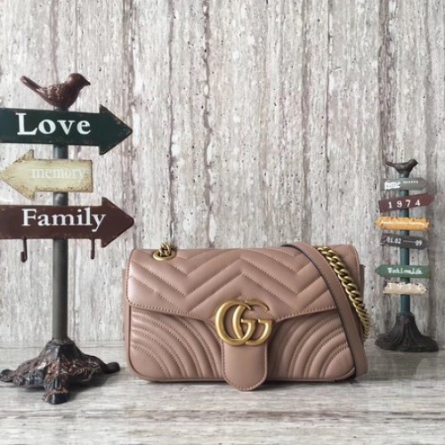 Кожена чанта през рамо Gucci GG Marmont Matelasse 443497 Кайсия