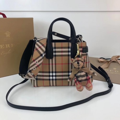 Чанта през рамо BURBERRY Baby Banner 10443 черна