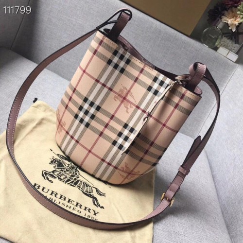 Малка винтидж чанта тип „тоут“ BURBERRY Banner с каре и кожена каишка 1581 розова