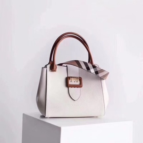 Чанта тип „тоут“ BURBERRY Medium Banner 0221 бяла
