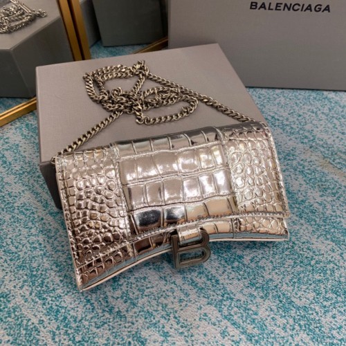 Портфейл Balenciaga HOURGLASS с верижка, релефен крокодил, 656050, сребрист