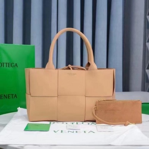 Bottega Veneta ARCO TOTE 609175 Гол
