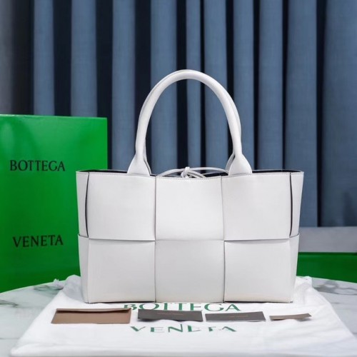 Чанта Bottega Veneta ARCO 609175 бяла