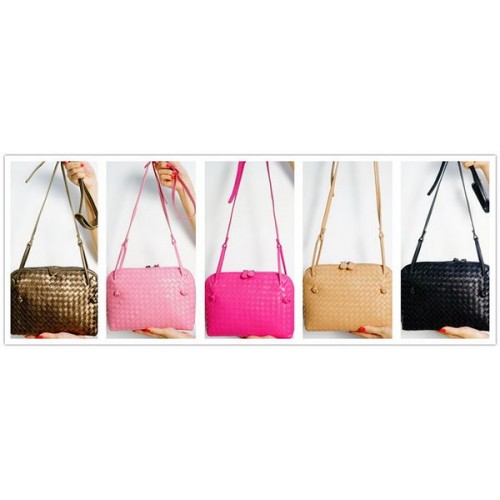 Чанта за кръст Bottega Veneta Bicolors Intrecciato Nappa BV9610