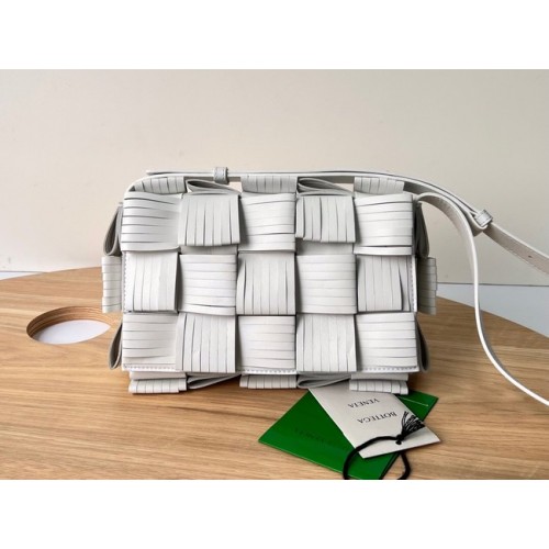 Bottega Veneta КАСЕТИ A018101 MIRTH WASHED