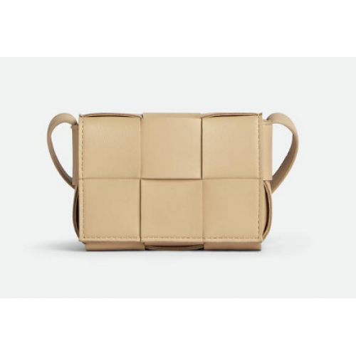 Касета с бонбони Bottega Veneta A666688 Овесена каша