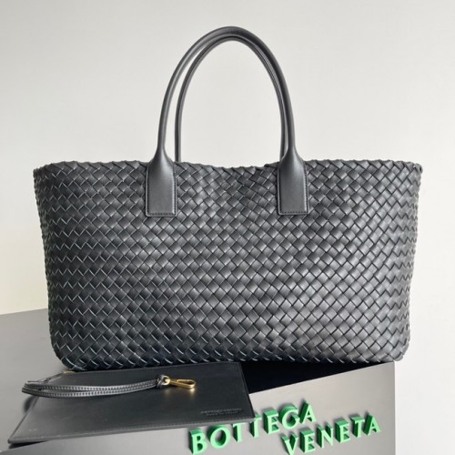Bottega Veneta Голяма кожена чанта Intreccio 608811 Черна