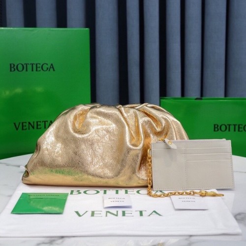 Кожен клъч Bottega Veneta 576227 златен