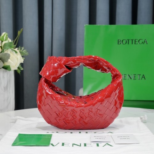 Bottega Veneta Мини чанта от плетена лачена кожа с горна дръжка JODIE 651876V червена