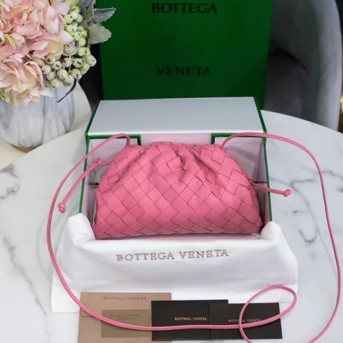 Bottega Veneta MINI POUCH 585852 Пудра от черешов цвят
