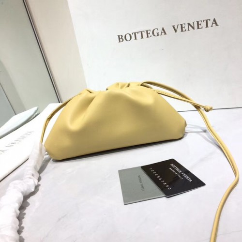 Чанта през рамо от агнешка кожа Bottega Veneta Nappa 98057 светложълта