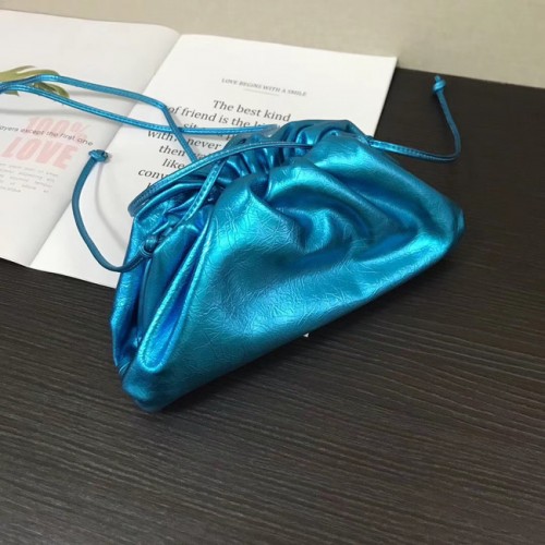 Чанта за рамо Bottega Veneta Nappa от агнешка кожа, мека, широка, голяма, 585852, синя