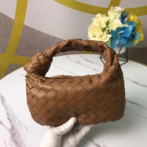 Bottega Veneta Оригинална кожена чанта Weave BV4588 кафява