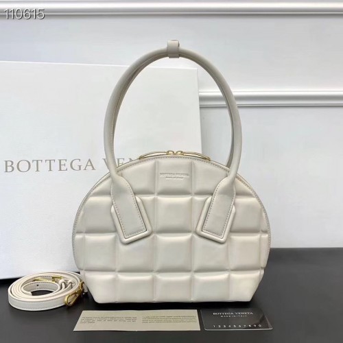 Bottega Veneta Оригинална плетена кожена чанта с квадратна обвивка BV67130 бяла