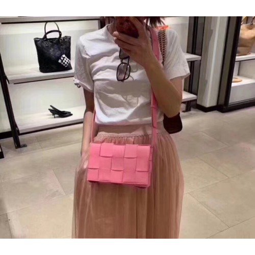 Bottega Veneta Sheepskin Weaving Original Leather 578004 роза