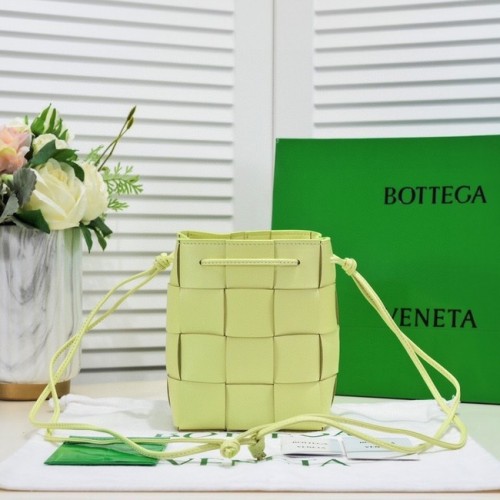 Малка чанта тип „касета“ Bottega Veneta 680218 Блестящо зелено