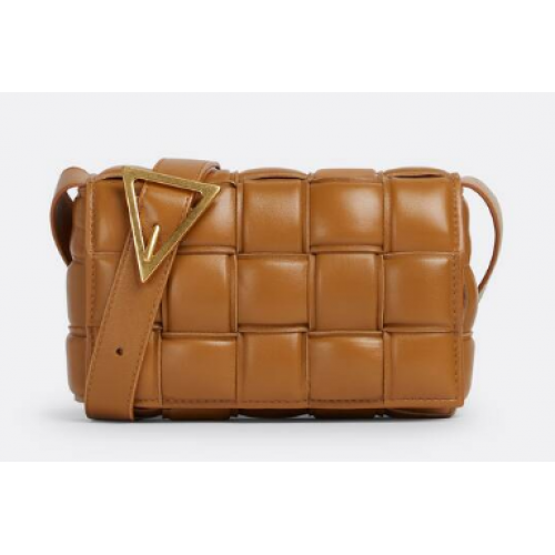 Bottega Veneta Малка подплатена касета 717506 Камил