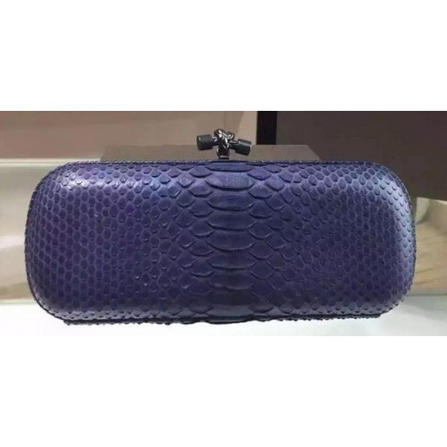 Кожен клъч Bottega Veneta със змийски мотив 8651K