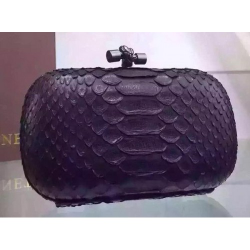 Кожена чанта Bottega Veneta със змийски възел BV8653 черна