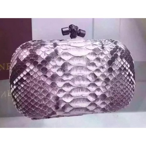 Кожена чанта Bottega Veneta със змийски възел BV8653 сив
