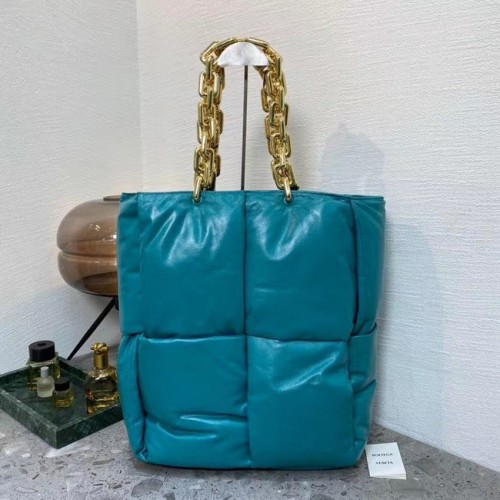 Bottega Veneta Чанта THE CHAIN TOTE 631257 синя