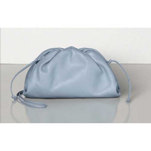 Bottega Veneta THE MINI POUCH 585852 Ледена