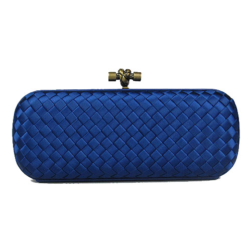 Най-продаваната чанта Bottega Veneta clutch 8651 синя