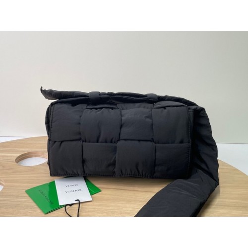 Bottega Veneta найлон 591977 черен