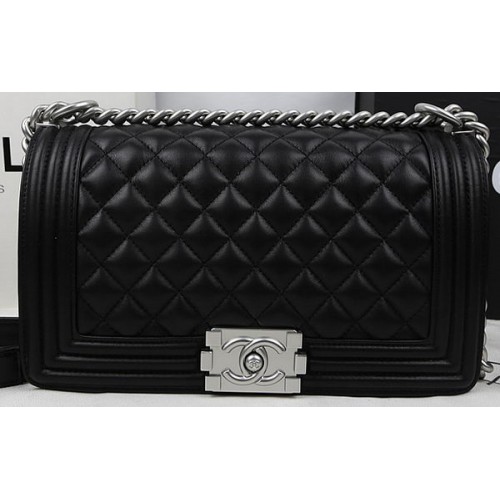 Чанта Boy Chanel Flap от оригинална телешка кожа A67025 черна