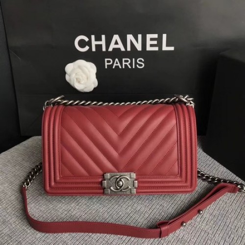 Чанта Boy Chanel с капак, оригинална, Chevron, кожа A67086V, червена