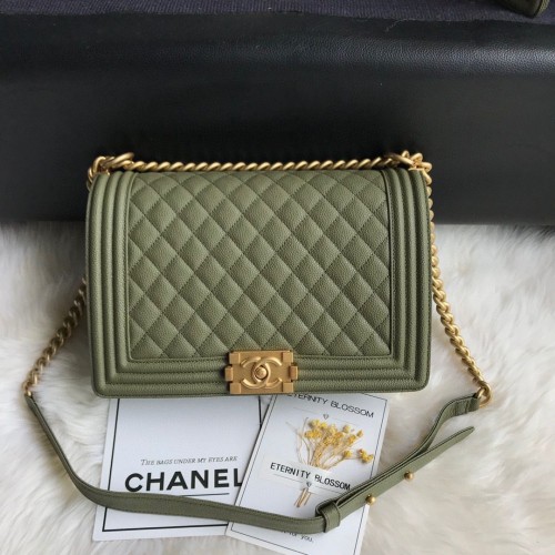 Чанти Boy Chanel Flap Original Caviar Leather A67088 Тъмно зелени