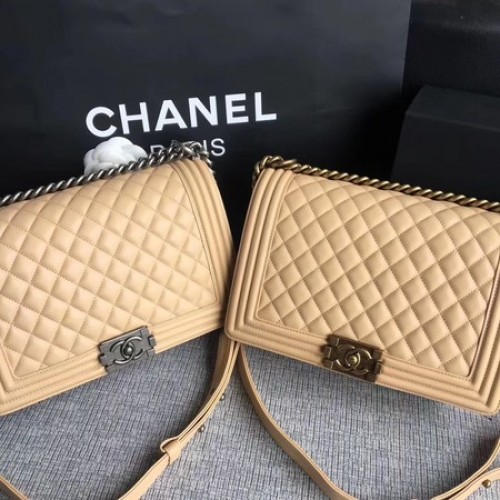 Чанти Boy Chanel Flap от оригинална овча кожа A67088 в цвят кайсия