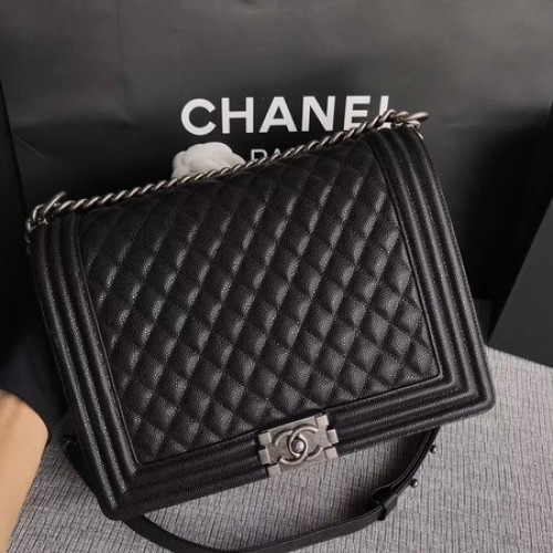 Чанта за рамо Boy Chanel с капак, черна, оригинална, с шарка Cannage A67087, сребриста