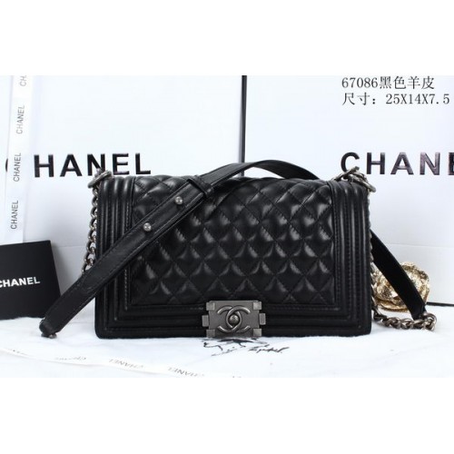 Чанти през рамо Boy Chanel от овча кожа с капак A67086, черни