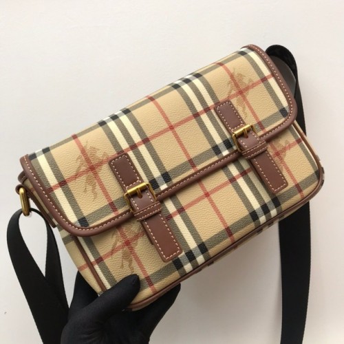 Кожена чанта за презрамка BurBerry 80119 цвят пшеница
