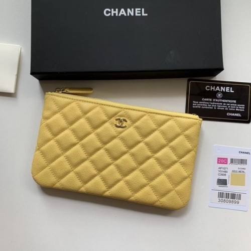 Чанта за носене CHANEL 19 Caviar Original Leather AP1060 жълта