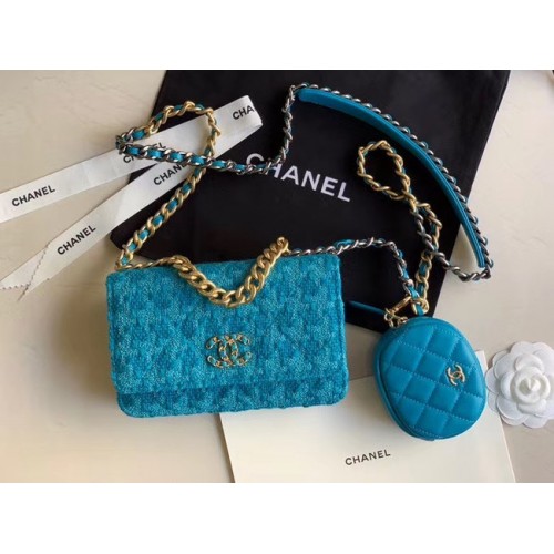 Чанта с капак CHANEL 19 WOC 33817 синя