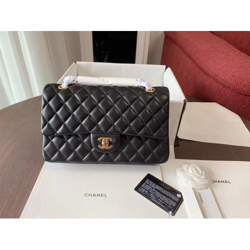 Класическа чанта CHANEL от агнешка кожа, черна, 01112, златист метал
