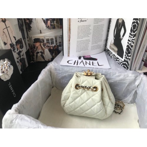 Оригинална кожена чанта от въже CHANEL AS1802 бяла