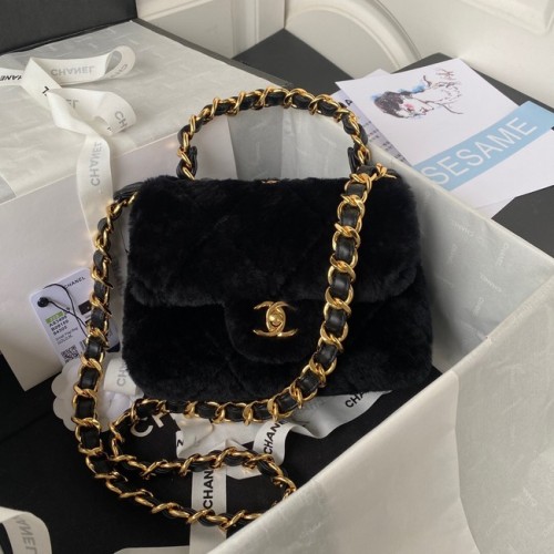 МАЛКА ЧАНТА С КЛАПАН CHANEL, ЗЛАТИСТ МЕТАЛ AS3498, ЧЕРНА