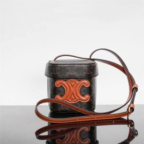 Celine МИНИ ТИЙНЕЙДЖЪРСКА КЛАСИЧЕСКА ЧАНТА ОТ ТРИОМАТЕН ПЛАТ И ТЕЛЕШКА КОЖА 199263 черна