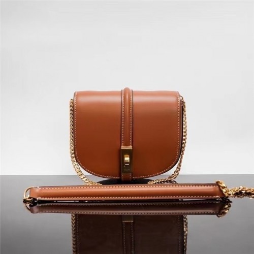 Celine Тийнейджърски чанти с верижка Besace Triomphe от лъскава телешка кожа 10G453 в тен