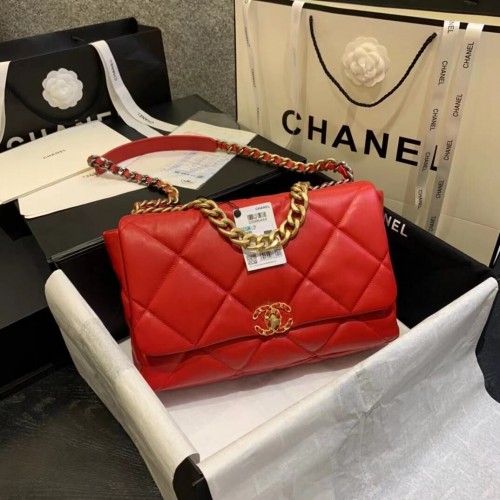 Чанта с капак Chanel 19 AS1162 червена