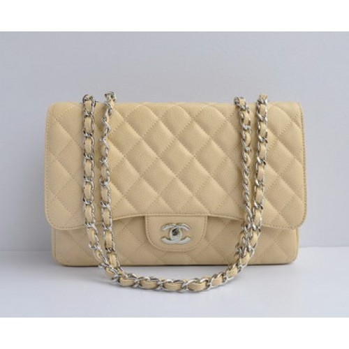 Чанта Chanel 2.55 Flap 28600 кремава със сребърна верижка