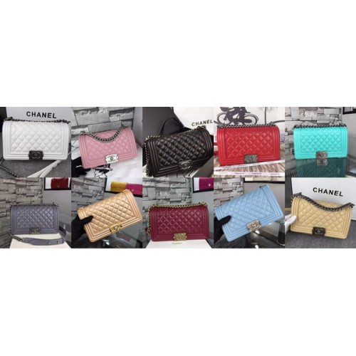 Чанти през рамо Chanel Boy с капак от оригинална кожа A5708