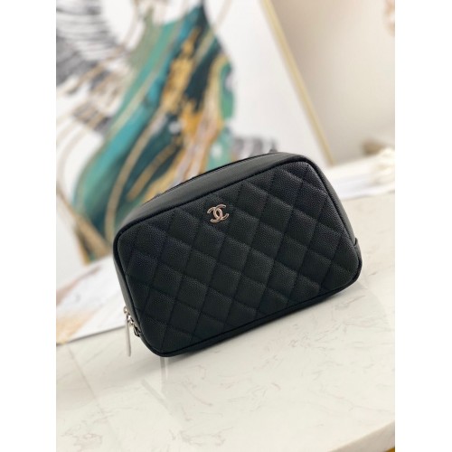 Козметична чантичка Chanel Caviar Quilted Curvy Pouch 220597 Черна